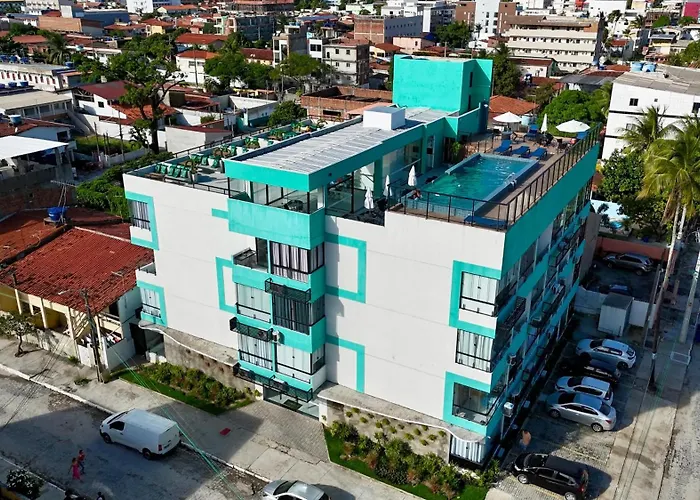Flat Varandas do Porto no Centro de Porto de Galinhas - No Centro e Praia Principal